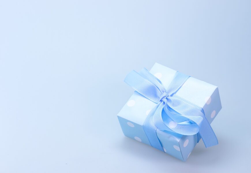 Sagen Sie ‚Ja‘ zu Gin: Warum ein Gin-Geschenkset das ideale Hochzeitsgeschenk ist